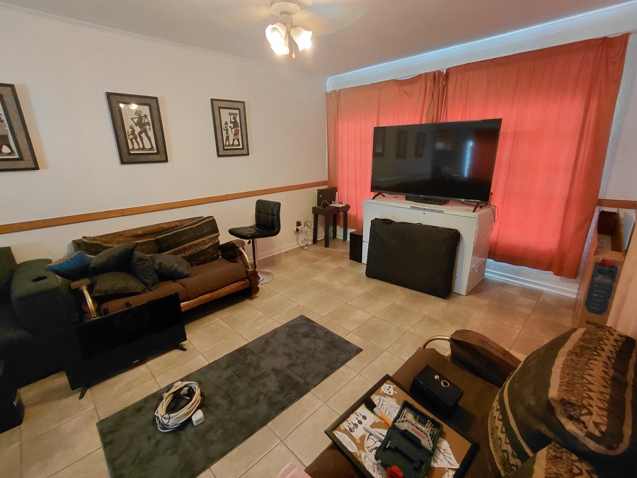 To Let 2 Bedroom Property for Rent in Doringkruin North West